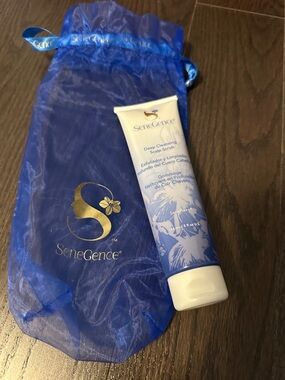 SeneGence Blue Deep Cleansing Scalp Scrub